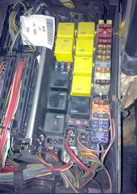 battery junction fuse box for 2004 mercedes s500 location|mercedes w220 prefuse junction problems.